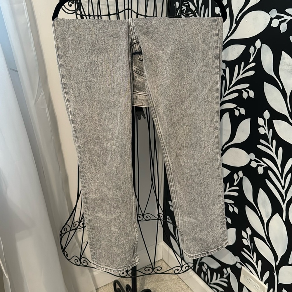 Abercrombie 90’s Straight Ultra High Rise Jeans
